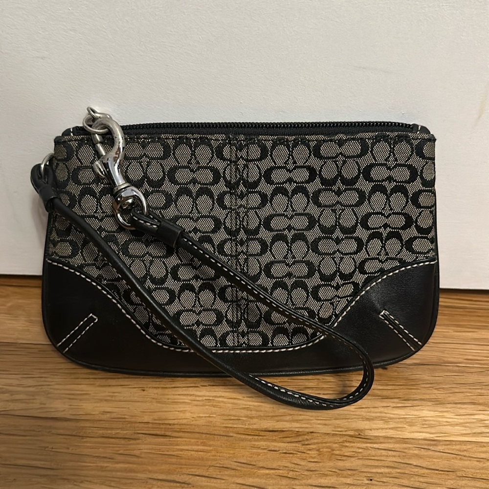 Coach Signature Black and Gray Wrislet